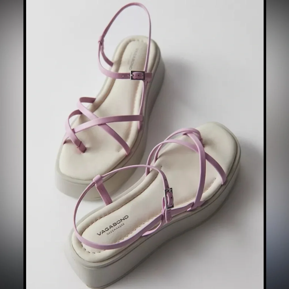 Vagabond Lilac Strappy Platform Sandals - Picture 1 of 12